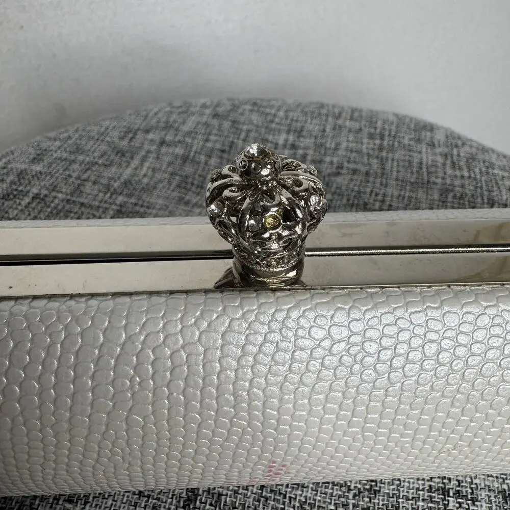 Vintage elegant white